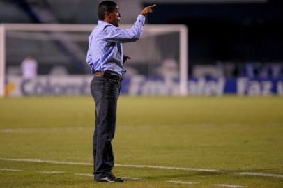 silas - técnico - Grêmio x Esportivo - gauchão - estádio Olímpico - taça fábio koff - 28/03/2010 