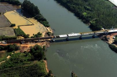 Ponte do Rio Jacuí, Restinga Seca, Agudo, RSC-287, obra, reconstrução, estrada, foto aérea